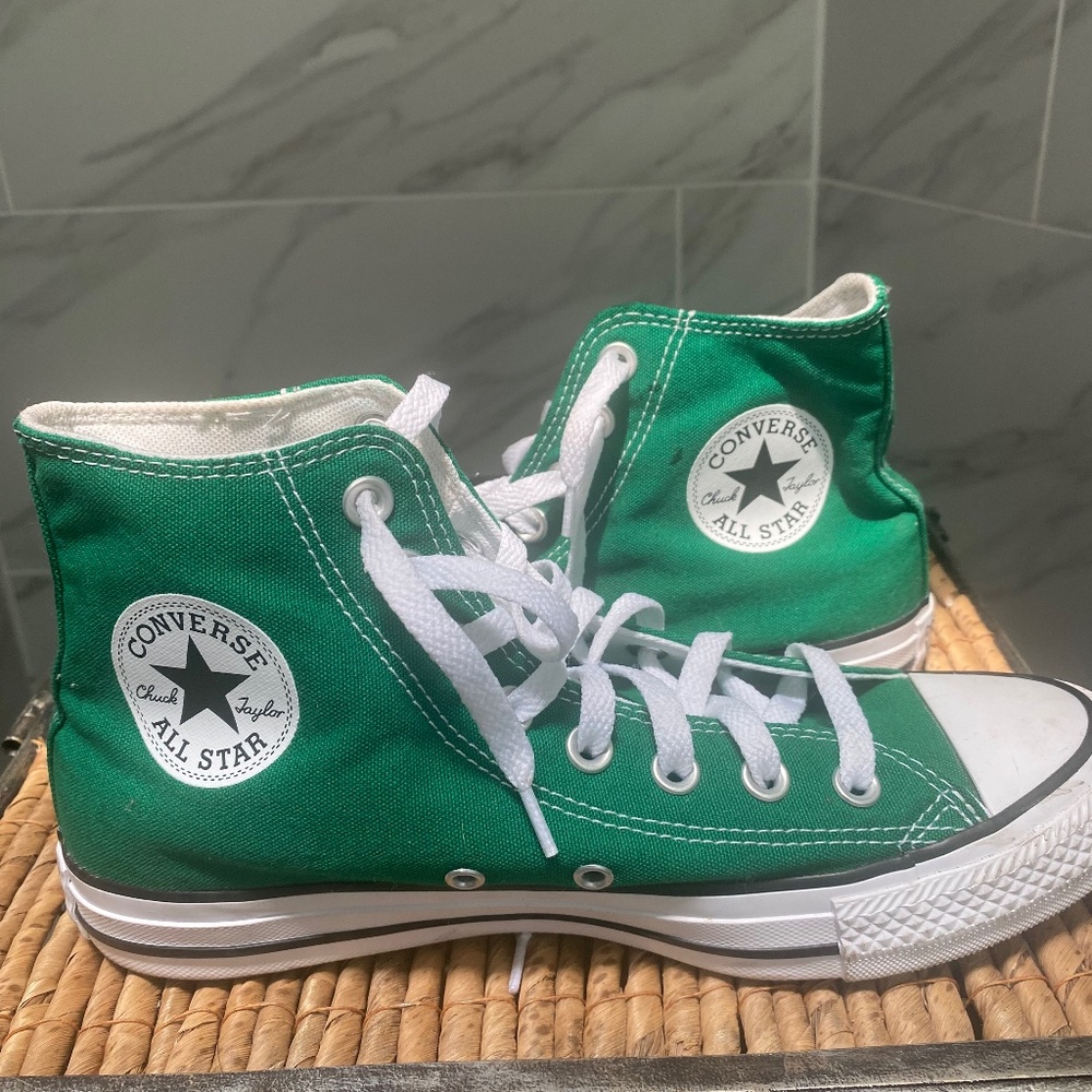 Green high top all star converse  women’s size 8.5
